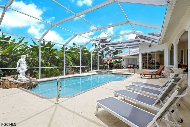 4403 SE 11th PL, Cape Coral, FL 33904