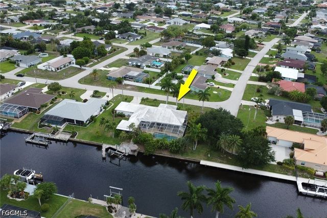 4403 SE 11th PL, Cape Coral, FL 33904