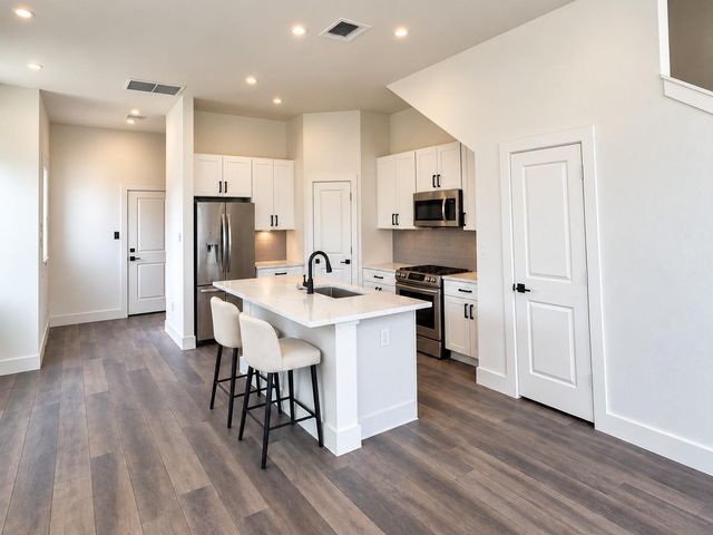 6033 Beall Street, Houston, TX 77091