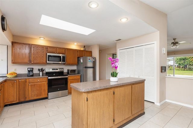 1550 SE Pratt Street, Port St. Lucie, Port St Lucie, FL 34983