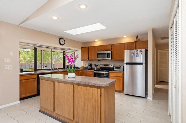 1550 SE Pratt Street, Port St. Lucie, Port St Lucie, FL 34983