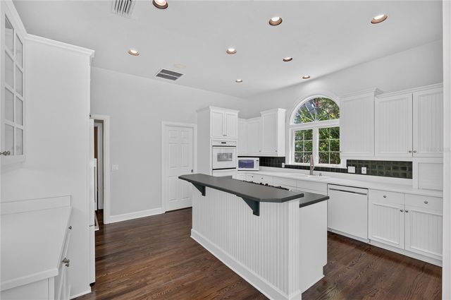 3915 SW 95TH TERRACE, Gainesville, FL 32608