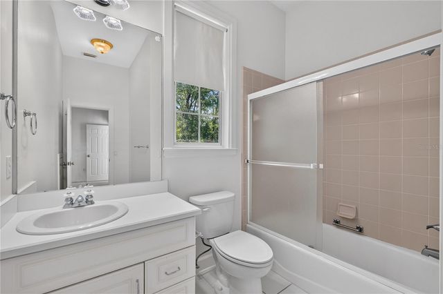 3915 SW 95TH TERRACE, Gainesville, FL 32608