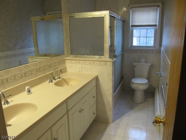 37 Atwood Pl, Wayne Twp., NJ 07470