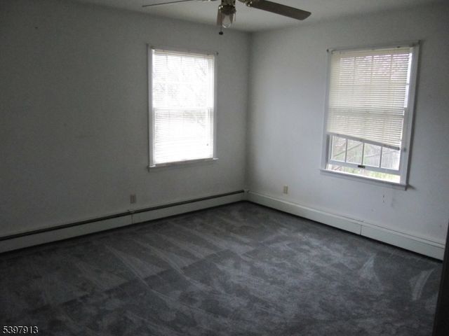 37 Atwood Pl, Wayne Twp., NJ 07470