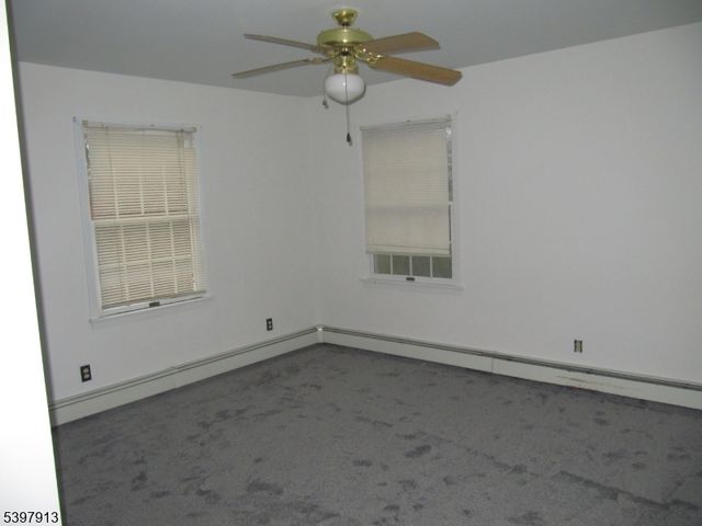 37 Atwood Pl, Wayne Twp., NJ 07470