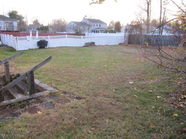 37 Atwood Pl, Wayne Twp., NJ 07470