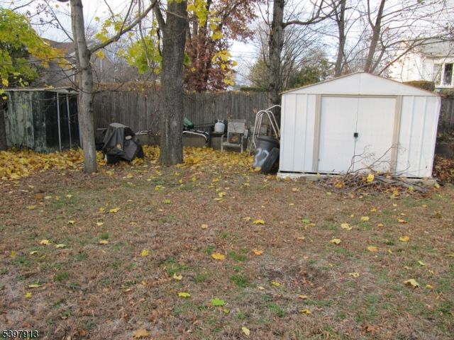 37 Atwood Pl, Wayne Twp., NJ 07470