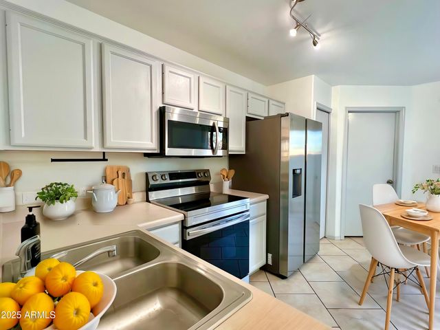 7801 N 44TH Drive 1180, Glendale, AZ 85301