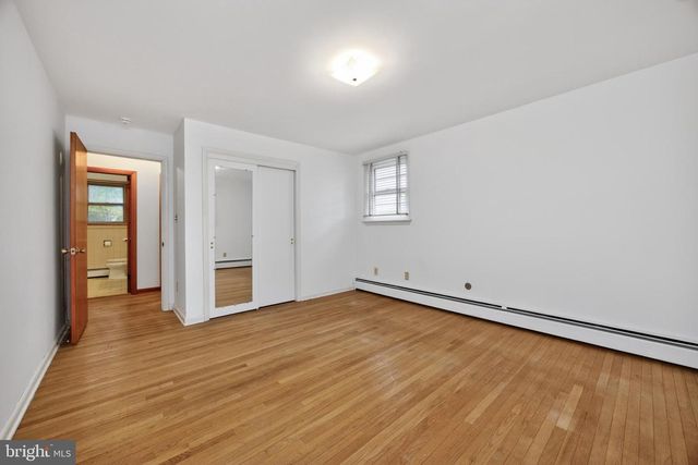 234 W CHESTNUT ST, Souderton, PA 18964