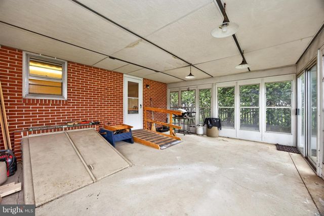 234 W CHESTNUT ST, Souderton, PA 18964