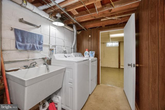 234 W CHESTNUT ST, Souderton, PA 18964