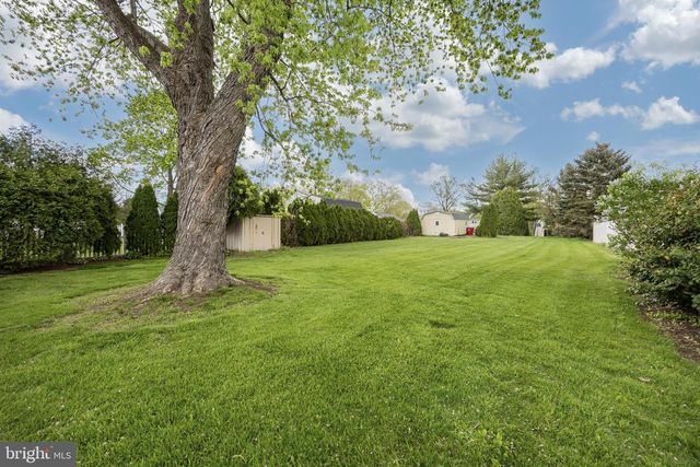234 W CHESTNUT ST, Souderton, PA 18964