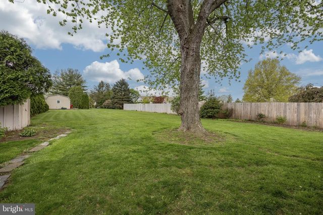 234 W CHESTNUT ST, Souderton, PA 18964