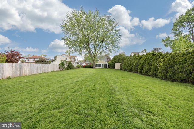 234 W CHESTNUT ST, Souderton, PA 18964