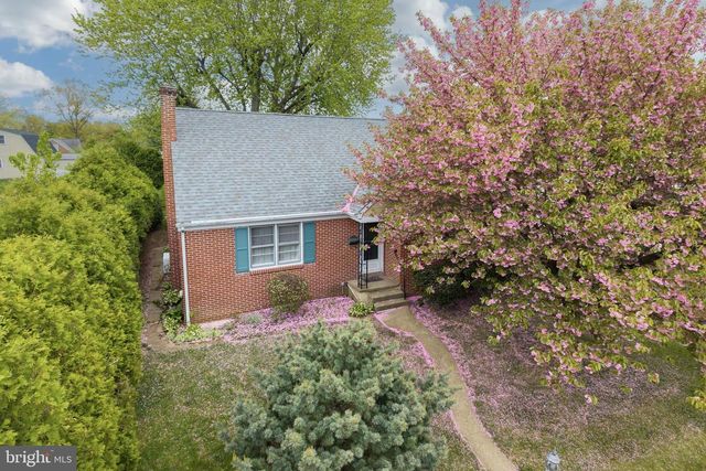 234 W CHESTNUT ST, Souderton, PA 18964