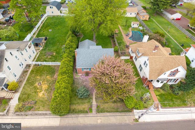 234 W CHESTNUT ST, Souderton, PA 18964