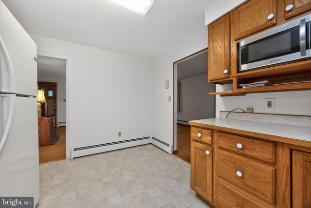 234 W CHESTNUT ST, Souderton, PA 18964