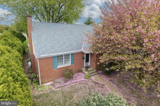 234 W CHESTNUT ST, Souderton, PA 18964