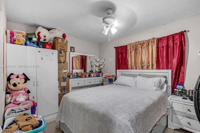 2365 NW 155th St, Miami Gardens, FL 33054