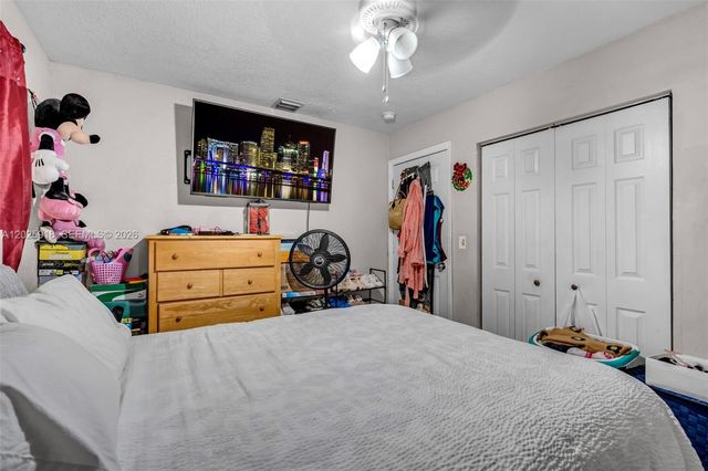 2365 NW 155th St, Miami Gardens, FL 33054