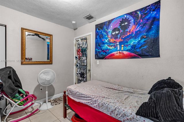 2365 NW 155th St, Miami Gardens, FL 33054