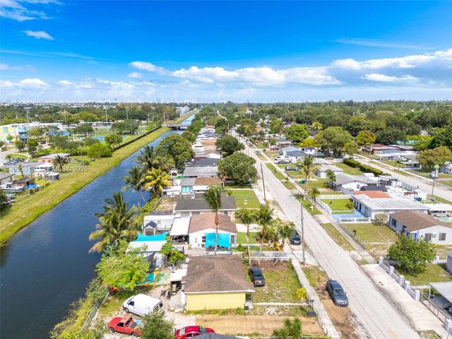 2365 NW 155th St, Miami Gardens, FL 33054