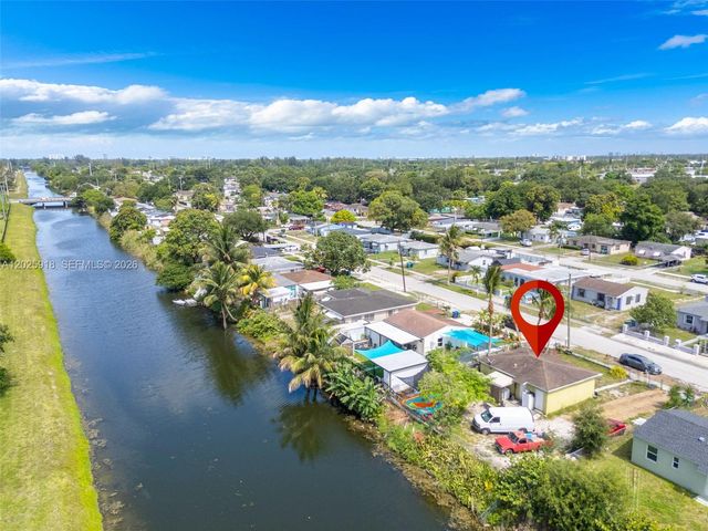 2365 NW 155th St, Miami Gardens, FL 33054
