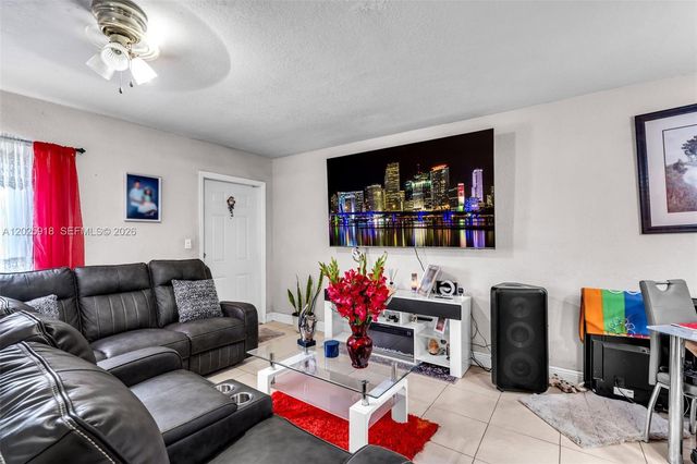 2365 NW 155th St, Miami Gardens, FL 33054