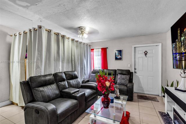 2365 NW 155th St, Miami Gardens, FL 33054