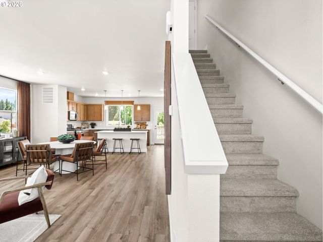 932 Sw Lockley Ter, Beaverton, OR 97003