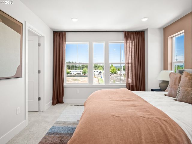 932 Sw Lockley Ter, Beaverton, OR 97003