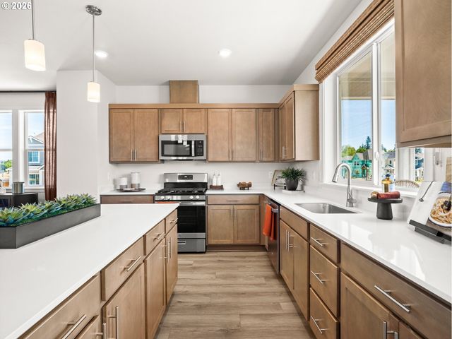 932 Sw Lockley Ter, Beaverton, OR 97003