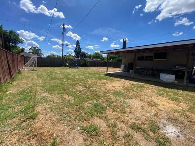 333 E Linden Avenue, Reedley, CA 93654