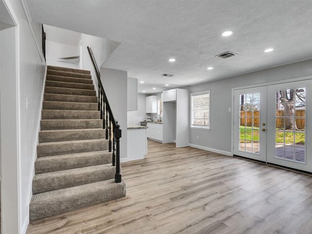 2305 Peach Lane, Pasadena, TX 77502