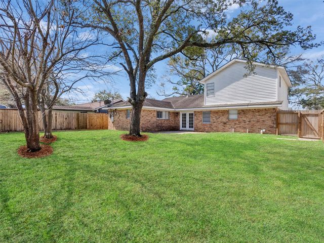 2305 Peach Lane, Pasadena, TX 77502