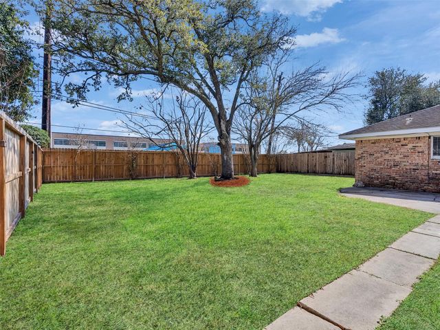 2305 Peach Lane, Pasadena, TX 77502