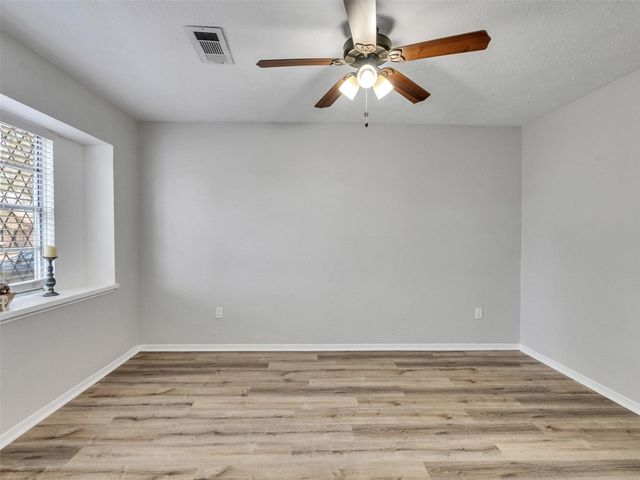 2305 Peach Lane, Pasadena, TX 77502