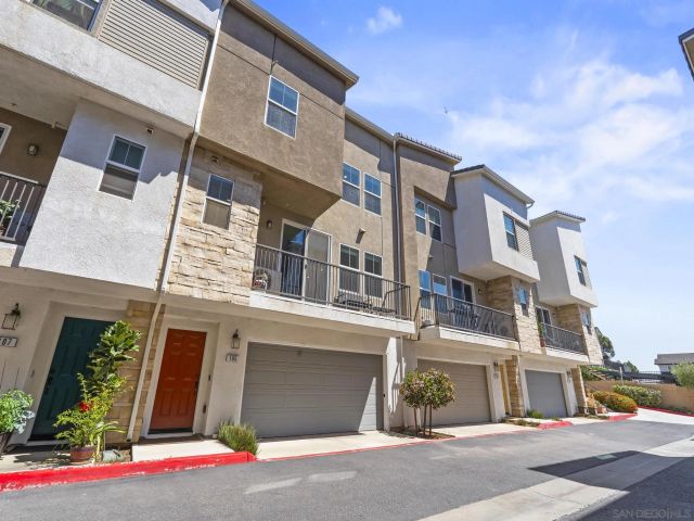 350 Fitzpatrick Road 105, San Marcos, CA 92069