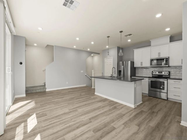 350 Fitzpatrick Road 105, San Marcos, CA 92069