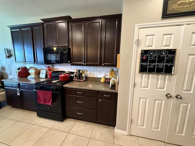 2228 NAPONE LANE, Minneola, FL 34715