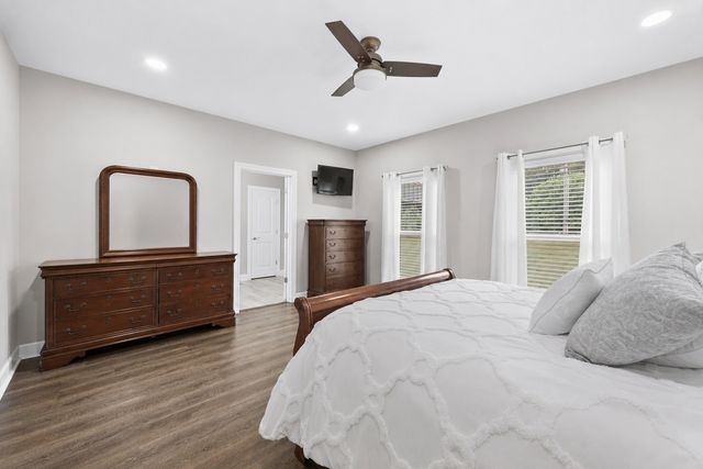 217 Rockhouse Rd, Hohenwald, TN 38462