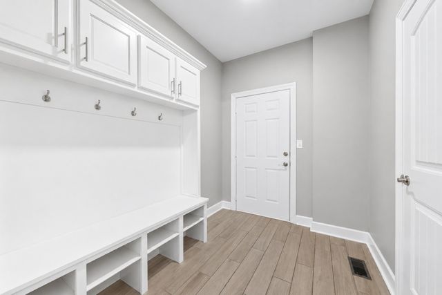 217 Rockhouse Rd, Hohenwald, TN 38462