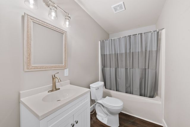 217 Rockhouse Rd, Hohenwald, TN 38462