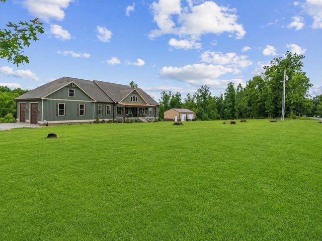 217 Rockhouse Rd, Hohenwald, TN 38462