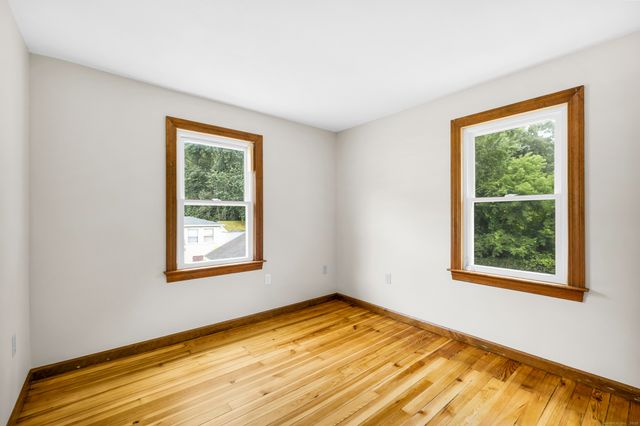 46 Florence Street, Manchester, CT 06040