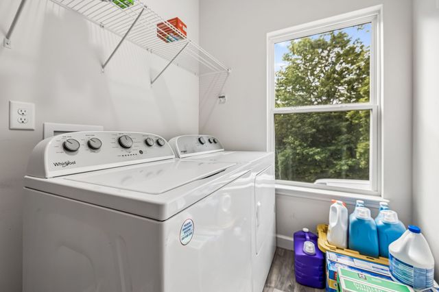 2800 N Hurricane Creek Rd, Mc Ewen, TN 37101