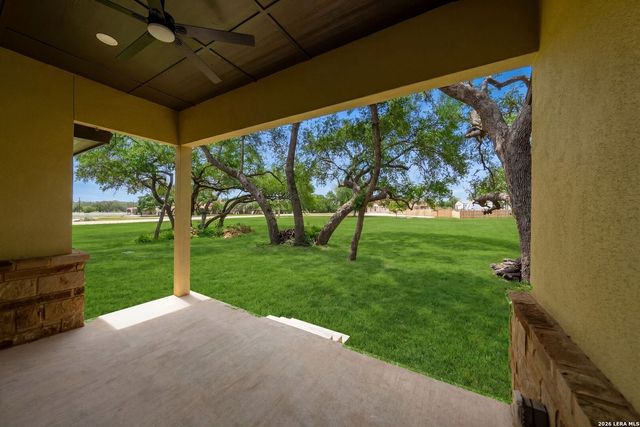 101 Vintage Run Dr, La Vernia, TX 78121