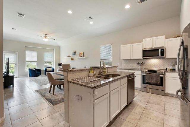 9925 Comely BND, Manor, TX 78653