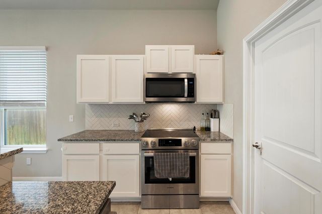 9925 Comely BND, Manor, TX 78653